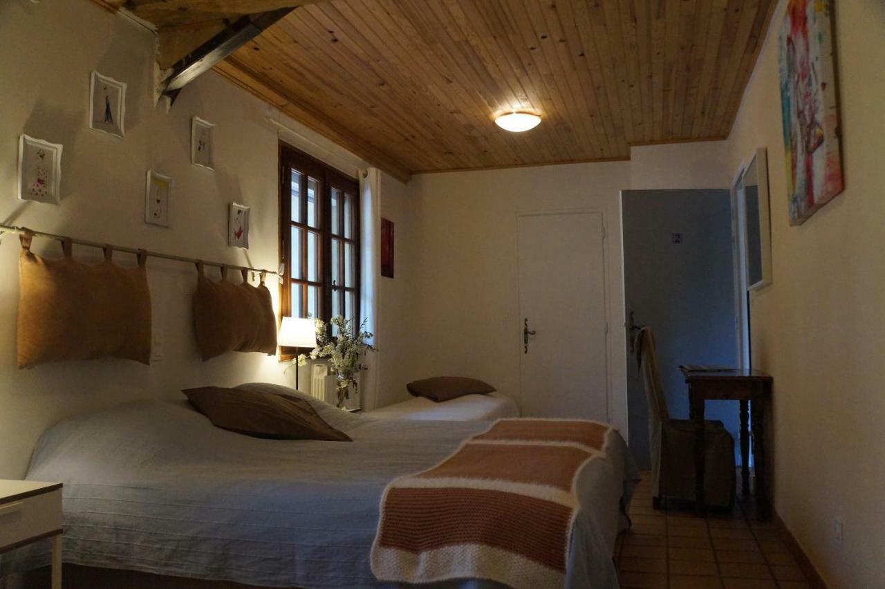 Lo Rastelie Bed & Breakfast Suze-la-Rousse Exterior photo