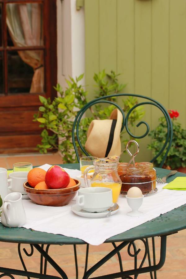 Lo Rastelie Bed & Breakfast Suze-la-Rousse Exterior photo