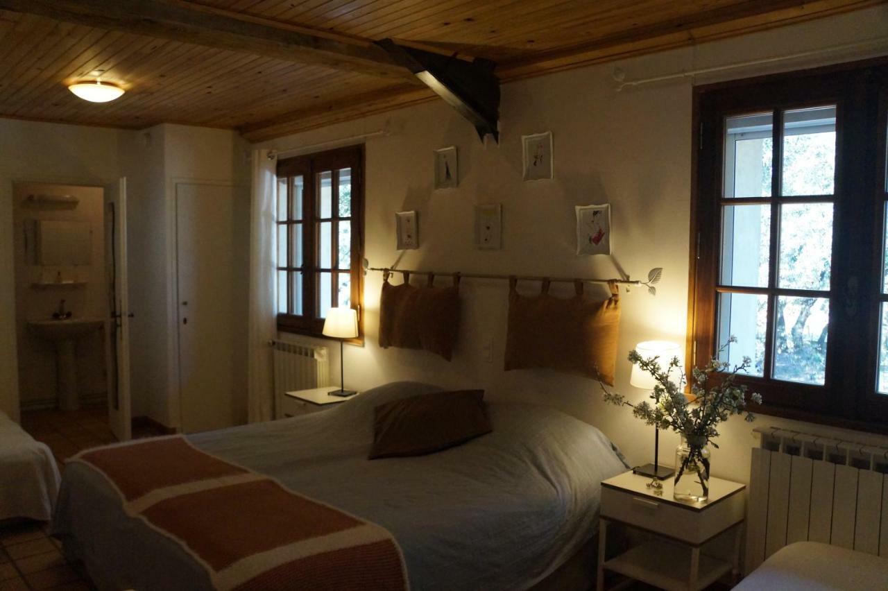 Lo Rastelie Bed & Breakfast Suze-la-Rousse Exterior photo