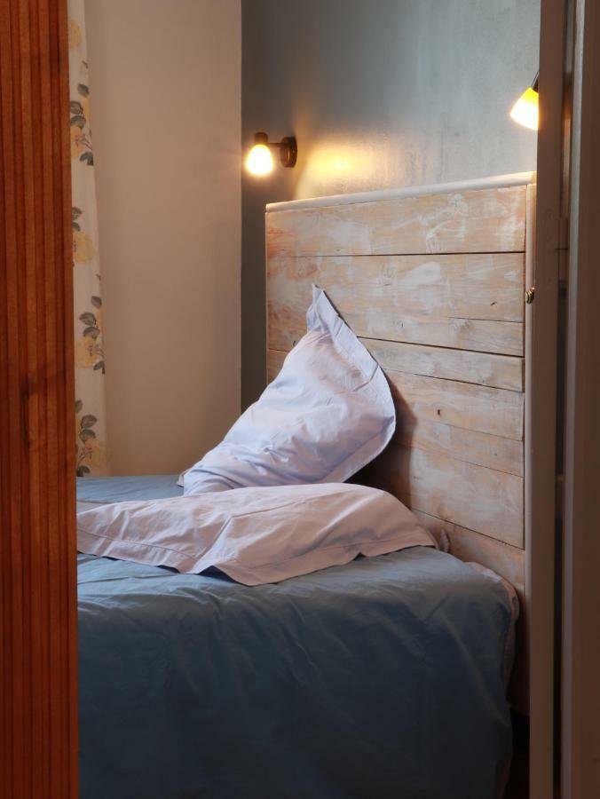 Lo Rastelie Bed & Breakfast Suze-la-Rousse Exterior photo